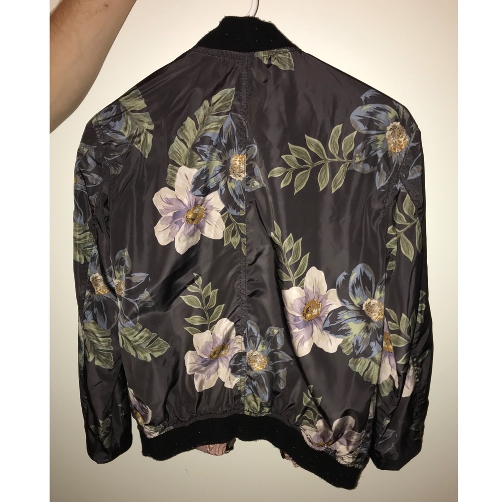 🌺Reversible Bomber Jacket🌺 - Picture 2 of 2